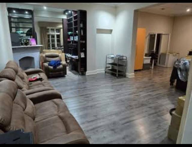 3 BEDROOM PROPERTY TO RENT IN ESSENWOOD